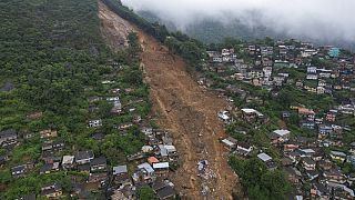 Glissement de terrain suite à de fortes pluies à Petropolis près de Rio de Janeiro au Brésil, le 16 février 2022