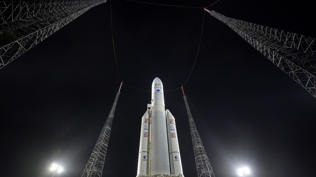 Ariane-5-Rakete von Arianespace mit dem James-Webb-Weltraumteleskop der NASA an Bord (23. Dezember 2021, Kourou)