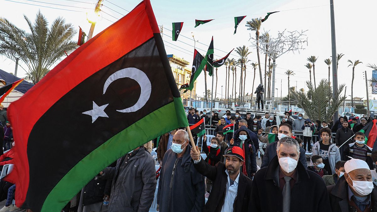 الليبيون يحيون الذكرى الـ 11 للثورة على القذافي 