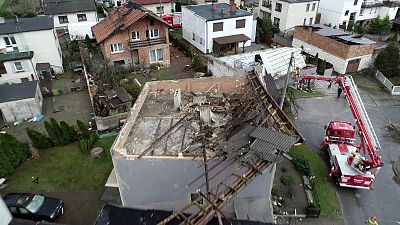 سقوط رافعة ضخمة على ورشة بناء في مدينة كراكوف البولندية.