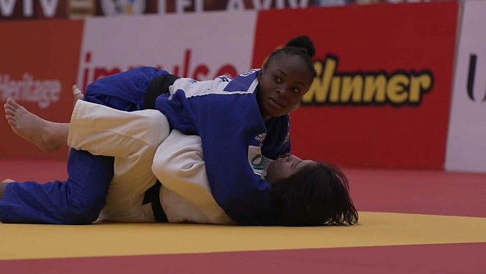 Double gold for Gneto sisters as French women score clean sweep on day one in Tel Aviv