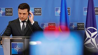 Der ukrainische Präsident Wolodymyr Zelenskyy auf einer Pressekonferenz im NATO-Hauptquartier