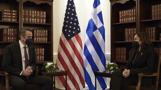 Ο Έλληνας πρωθυπουργός Κυριάκος Μητσοτάκης και η αντιπρόεδρος των ΗΠΑ Κάμαλα Χάρις
