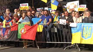 Comunidade ucraniana em Portugal manifestou-se em Lisboa contra intervenção militar da Rússia na Ucrânia