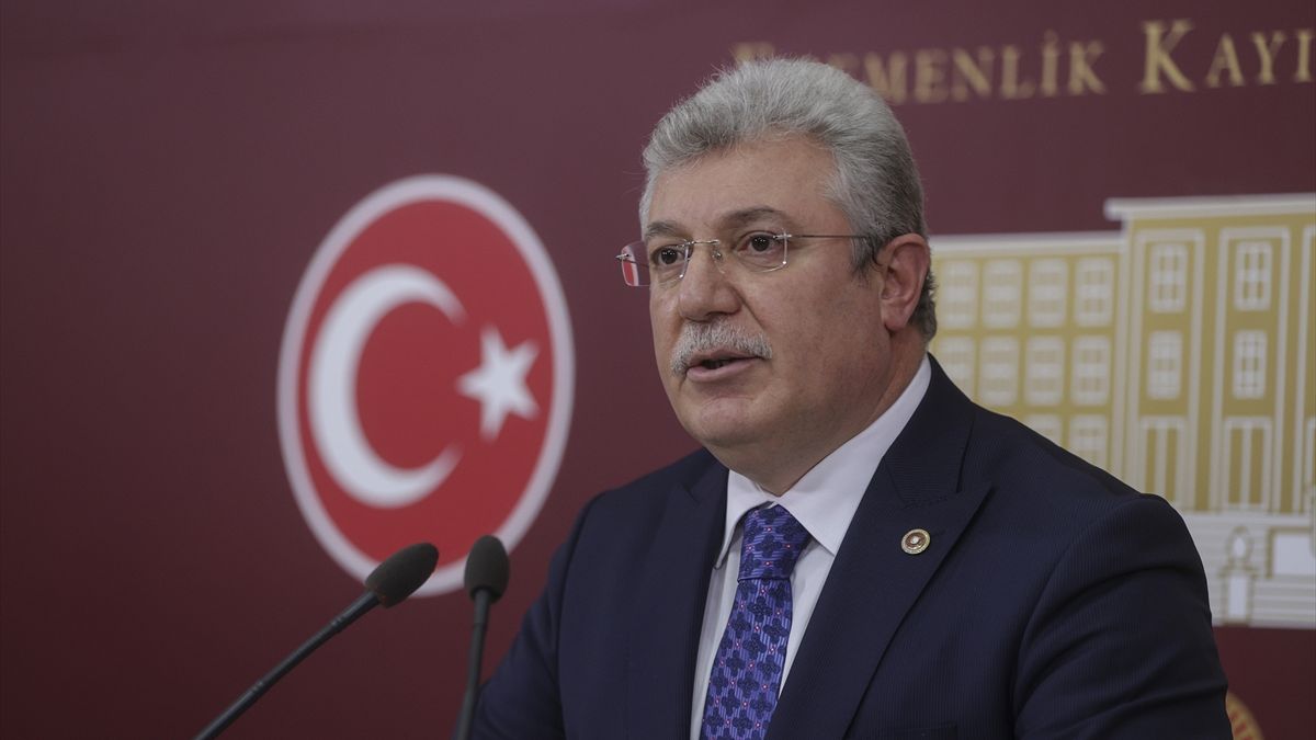 AK Parti Grup Başkanvekili Muhammed Emin Akbaşoğlu