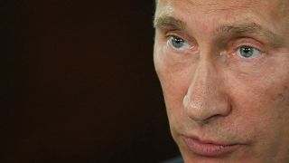 Putin ordnet Entsendung von Truppen nach Luhansk und Donezk an