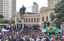 فيديو | الآلاف من ضباط الشرطة يحتجون في البرازيل للمطالبة برواتب أعلى
