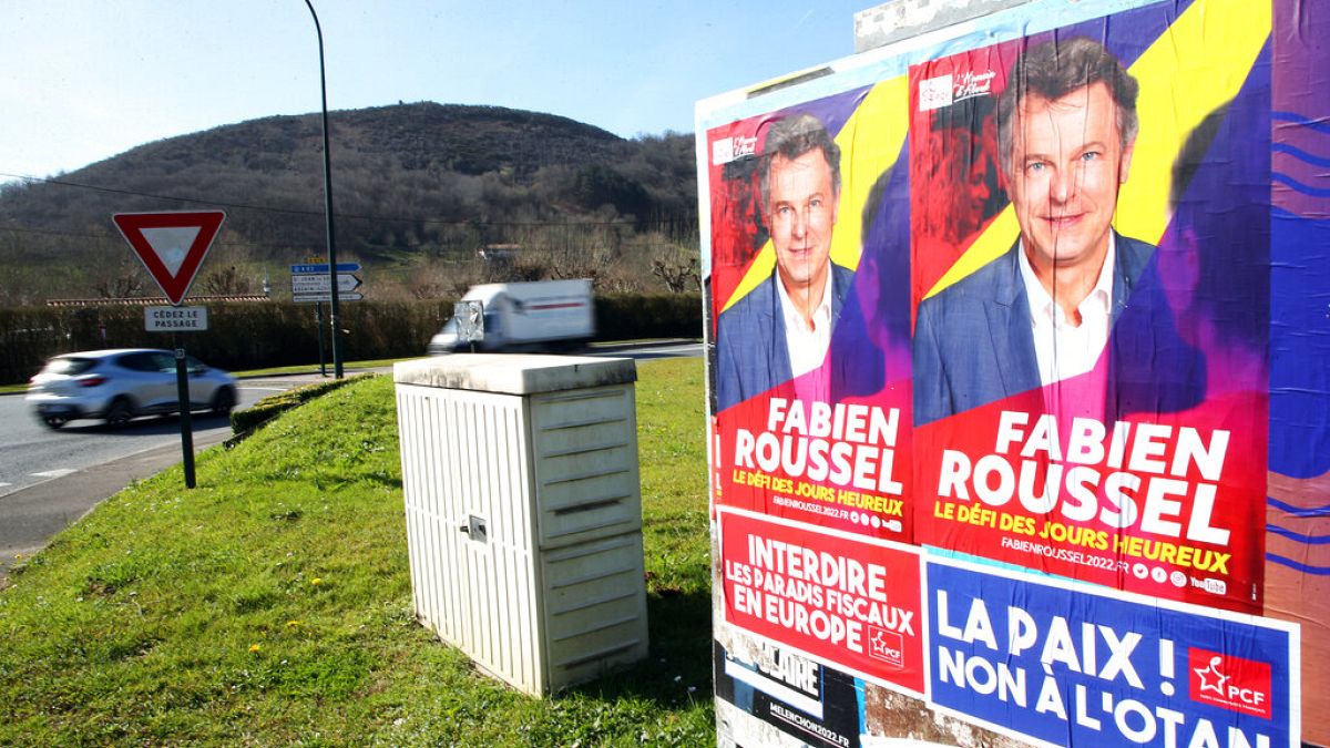 Wahlplakat des Kandidaten der Kommunistischen Partei Frankreichs PCF - Fabien Roussel