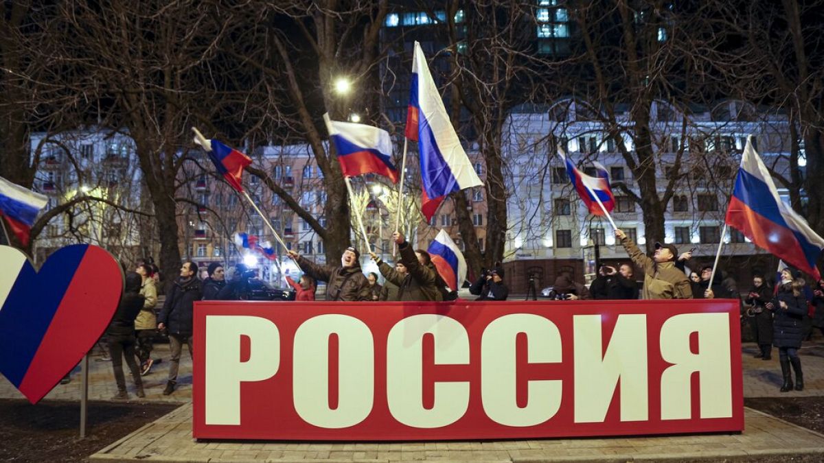 В Донецке празднуют признание Россией независимости ДНР и ЛНР 21 февраля 2022
