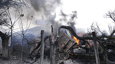 Rusya'nın Ukrayna'daki füze saldırısında sivillerin yaşadığı binalar vuruldu
