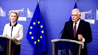 União Europeia quer atingir finanças da Rússia