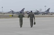 Erhöhte Aktivität: Nato in Rumänien gibt freundliches Geleit für ukrainisches Flugzeug