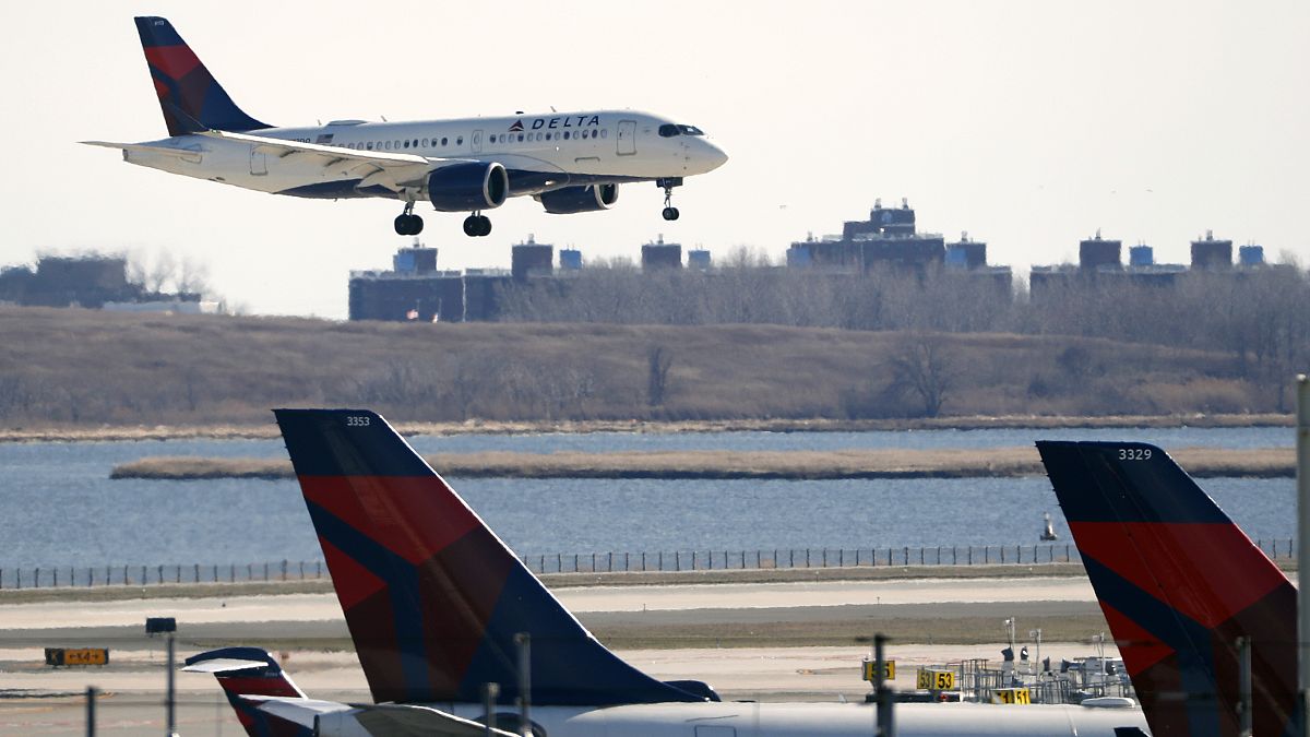 An Aeroflot plane landing.