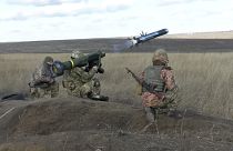 Ukrayna ordusu br askeri tatbikatta Javelin tank savar füzeleriyle talim yaparken