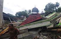 Terramoto na ilha de Sumatra provoca o caos e a destruição
