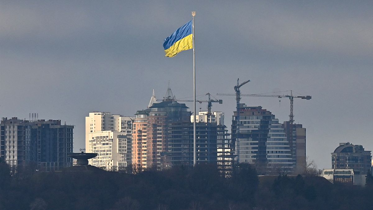 Украинский флаг над Киевом, 26 февраля 2022 г.