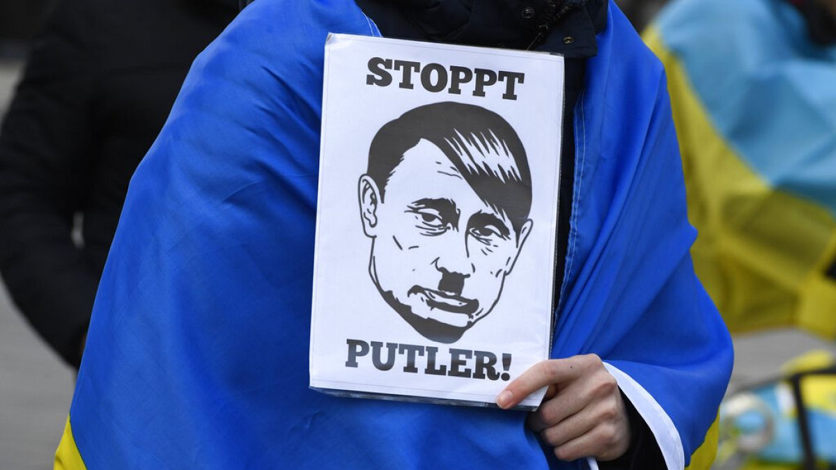 Sokan Putyint Hitlerhez hasonlítják