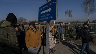 Savaşmak için ülkelerine geri dönen Ukraynanılar