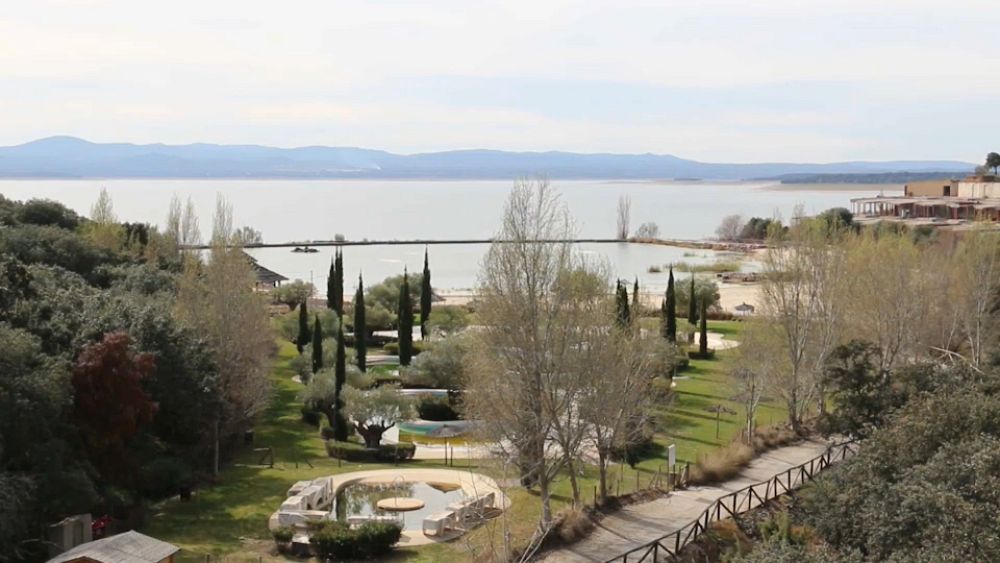 El oasis vacacional español Isla Valdecañas está amenazado de demolición