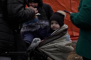 Refugees gathered at border area