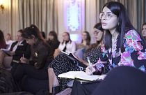 Weiblich, jung, gut ausgebildet - wie die Winter School for Female Leadership smarte Frauen fördert