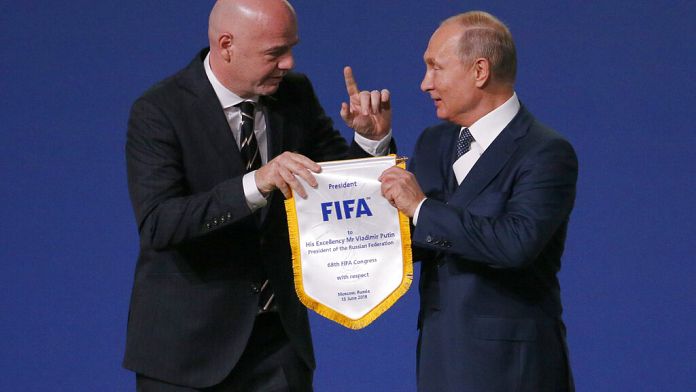 Equipas russas suspensas de competições internacionais de futebol