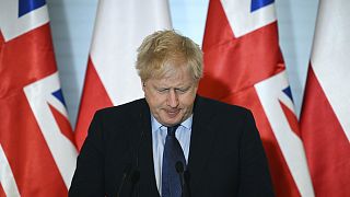 A brit miniszterelnök lengyel kollégájával tartott varsói sajtóértekezletén