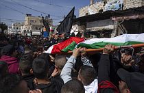 Cenin'de İsrail askerleri tarafında öldürülen 18 yaşındaki İslami Cihat üyesi Filistinlinin cenaze töreni