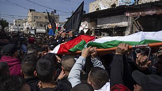 تشييع جثمان شادي نجم وعضو الجهاد الإسلامي عبد الله الحصري في مخيم جنين للاجئين بالضفة الغربية، الثلاثاء 1 مارس 2022.