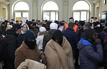 Ukrayna'dan ayrılanlar Polonya sınırındaki tren istasyonuna ulaştı