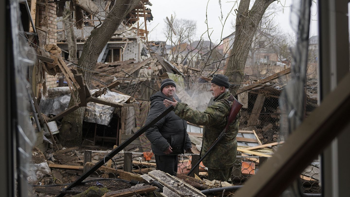 Интенсивные обстрелы, военные потери и погибшие дети на Украине | Euronews