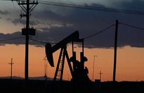 Megállíthatatlanul emelkedik az olaj ára a felbolydult világpiacon