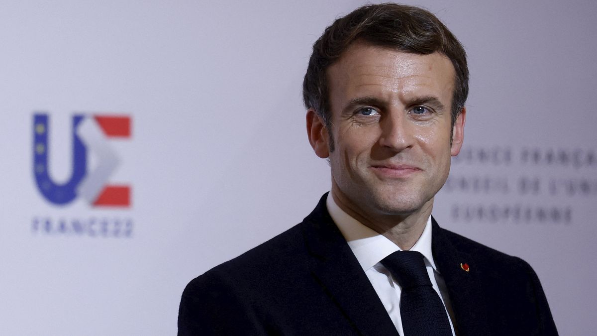 Archives : Emmanuel Macron le 11 janvier 2022