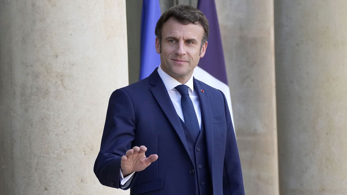 Präsidentschaftswahl in Frankreich, Macron verkündet: "Ich bin Kandidat"