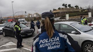 عناصر من الشرطة الإسبانية في مدريد، إسبانيا