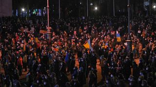 Miles de manifestantes  reunidos en Múnich que reclaman "Paz en Europa y solidaridad con Ucrania.