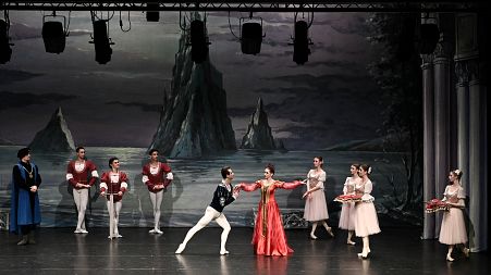 The Kiev Grand Ballet gives its last performance of Swan Lake in France in La Teste-de-Buch