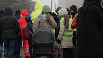 Aid groups mobilize at Ukraine borders