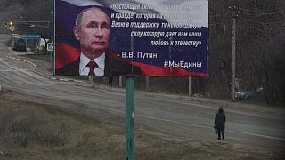 Putin-Poster in Simferopol auf der Krim: "Die wahre Stärke liegt in Gerechtigkeit und Wahrheit, die auf unserer Seite ist."