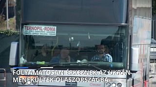 Érkeznek busszal a ternopili menekültek a római pályaudvarra