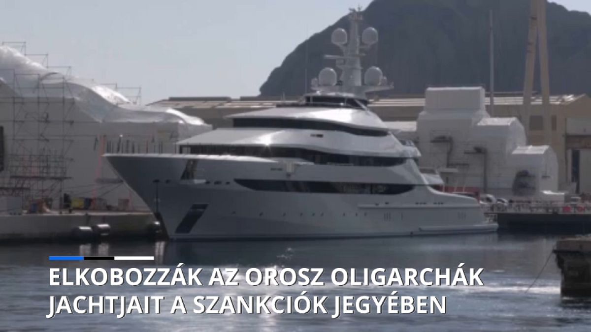 Orosz jacht a Földközi-tengeren