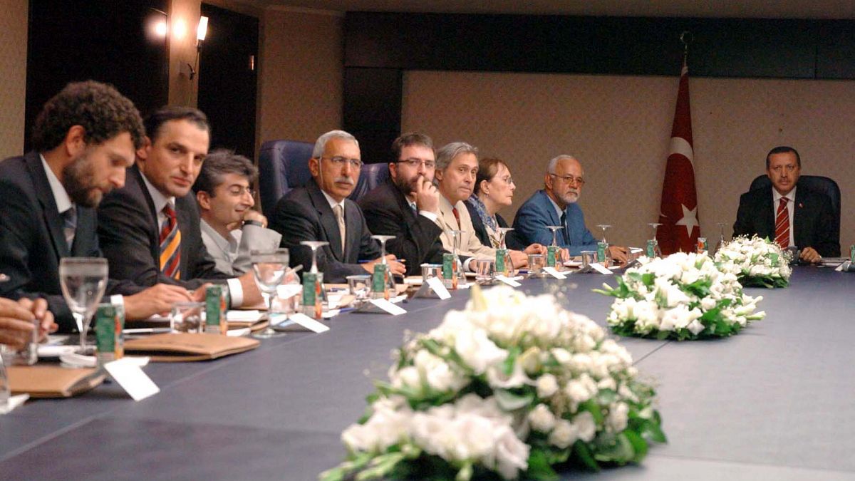Osman Kavala, Cumhurbaşkanı Erdoğan ile aydınlar toplantısında (Arşiv) 
