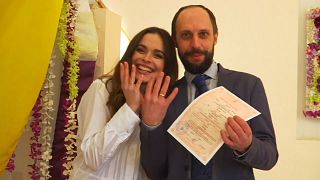  غلبه عشق بر جنگ؛ زوج اوکراینی در بحبوحه حملات نظامی ازدواج کردند