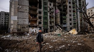 Ucraina, è catastrofe umanitaria: bombe su scuole, case e ospedali