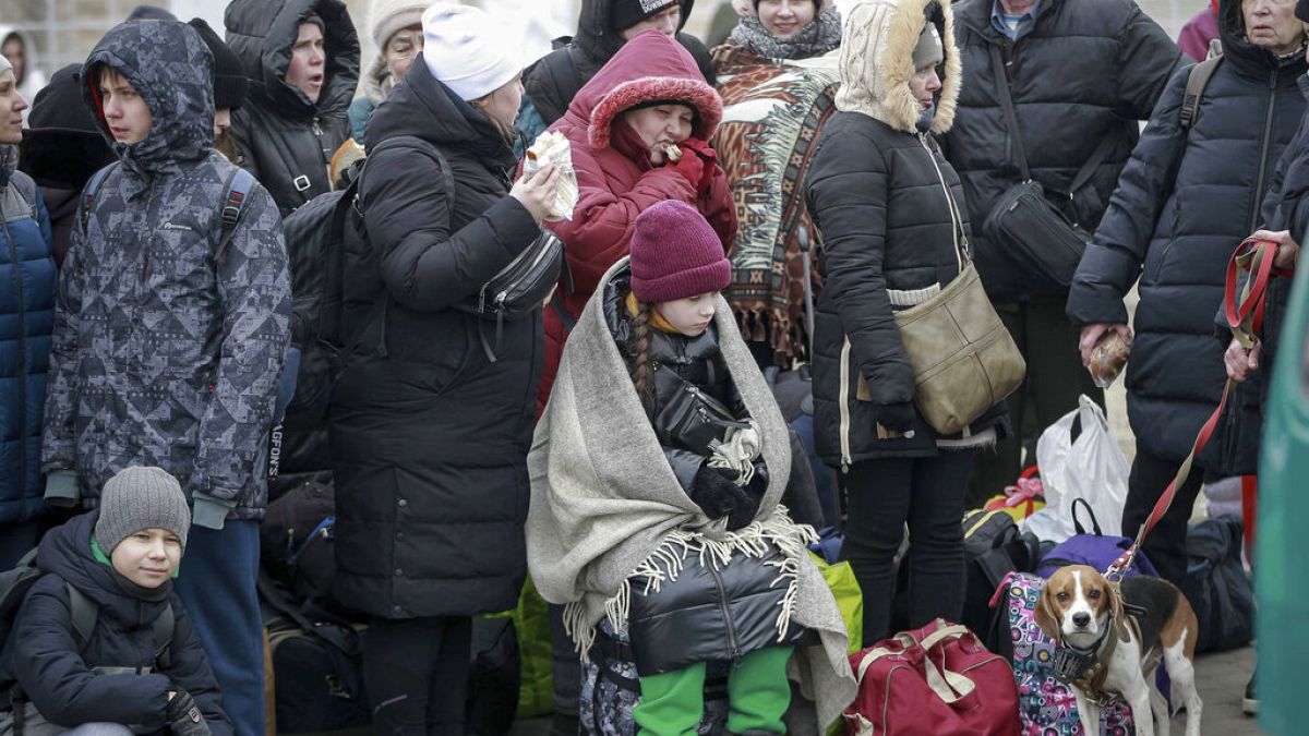  Fast 800.000 Menschen aus der Ukraine in Polen angekommen - vor allem Frauen und Kinder