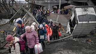 خروج غیرنظامیان اوکراینی از مناطق جنگی