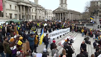 شاهد: مظاهرات جديدة في عدة مدن أوروبية تطالب بإرساء السلام في أوكرانيا