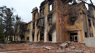 La escuela de Kharkiv tras el bombardeo del 28 de febrero de 2022