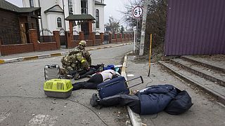 Die ukrainische Stadt Irpin unter Beschuss: Eine Familie kam bei dem Versuch zu fliehen ums Leben.