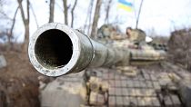 Heavy fighting rages on in eastern Ukraine as death toll mounts
